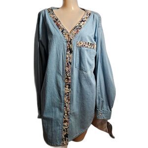 NWT Casey & Max Button Up Denim Shirt w Floral Trim Cotton Sz L